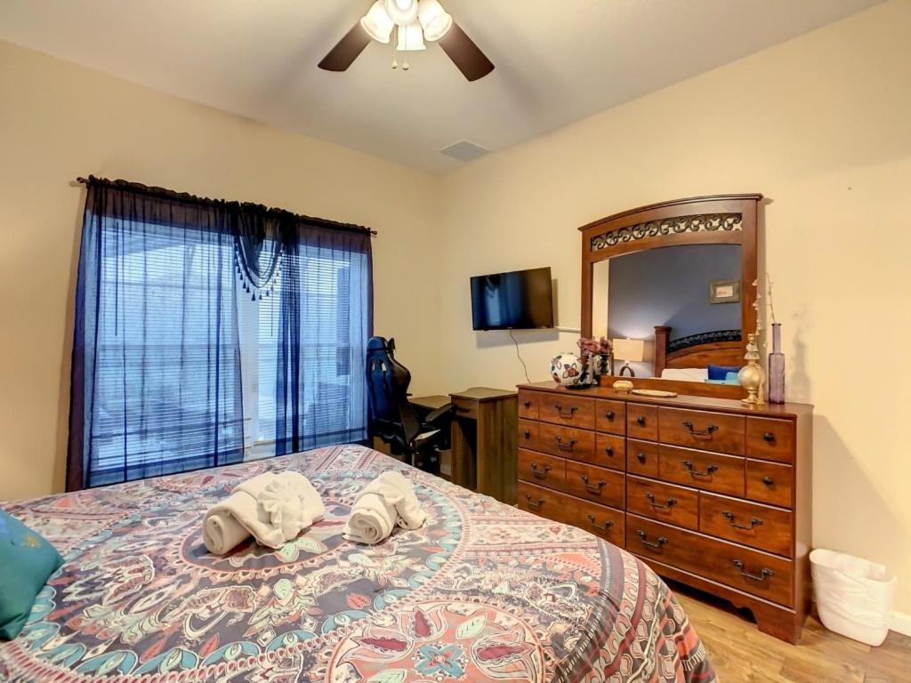 Beautiful Windsor Palms 4 Bed South Facing Pool Villa Kissimmee