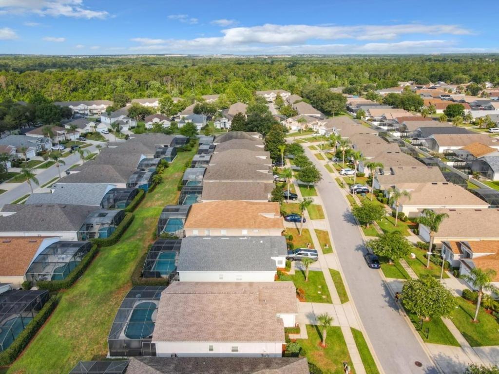 Beautiful Windsor Palms 4 Bed South Facing Pool Kissimmee
